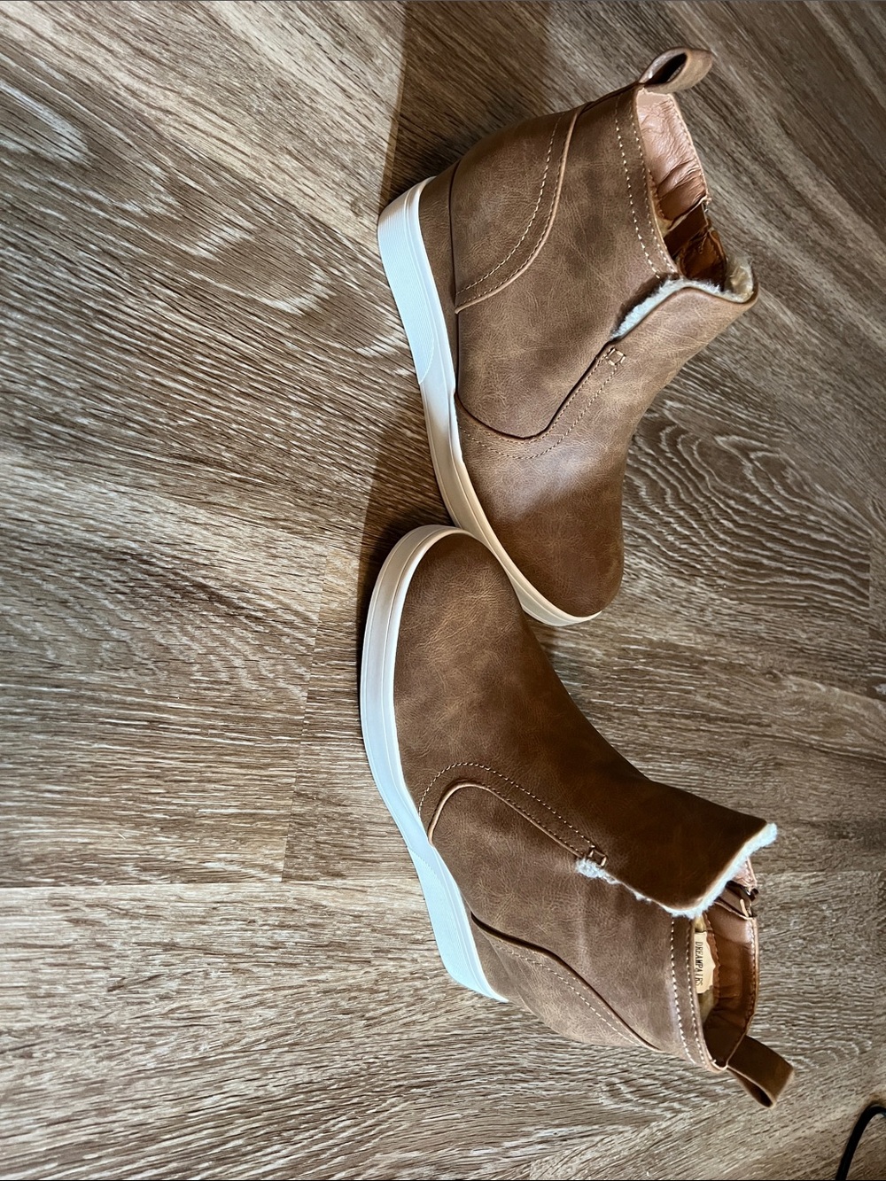 Dream Pairs Women's Tan Brown Chukka Boot Sneakers
